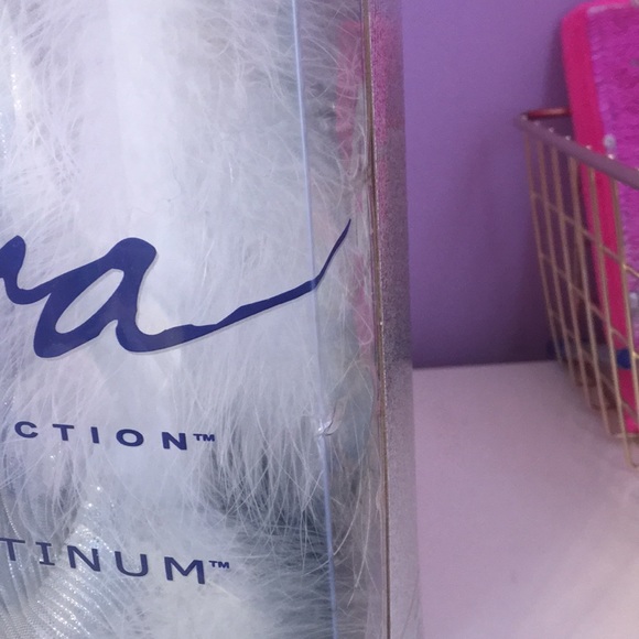 Barbie Diva Collection Gone Platinum - Picture 3 of 6